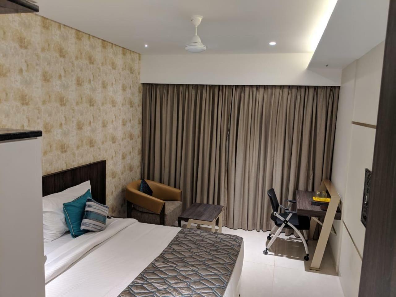 The Fern Residency Karad Hotel Luaran gambar