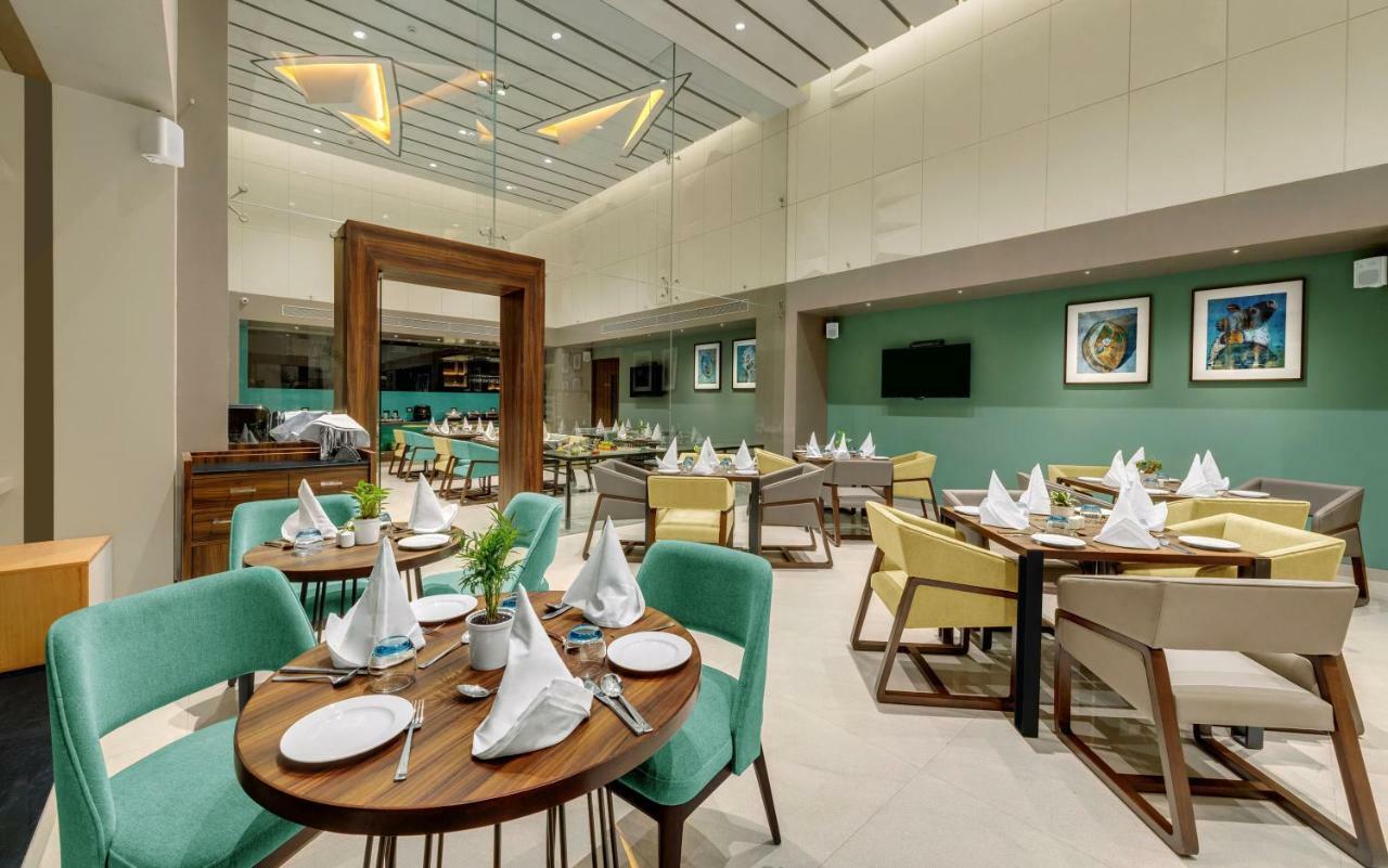 The Fern Residency Karad Hotel Luaran gambar