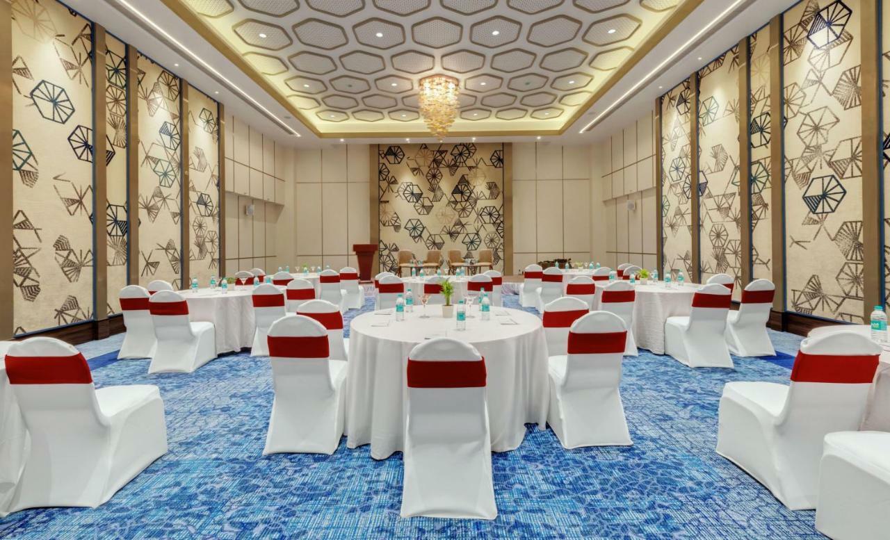 The Fern Residency Karad Hotel Luaran gambar