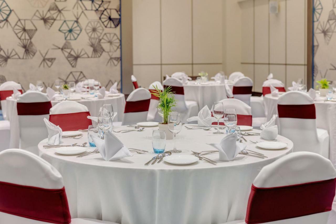 The Fern Residency Karad Hotel Luaran gambar