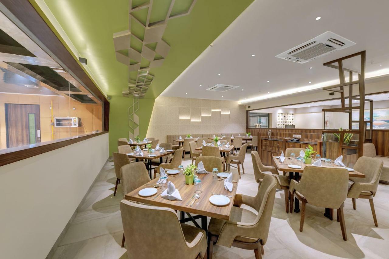 The Fern Residency Karad Hotel Luaran gambar