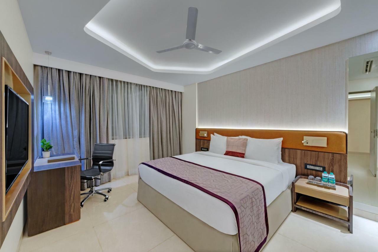 The Fern Residency Karad Hotel Luaran gambar