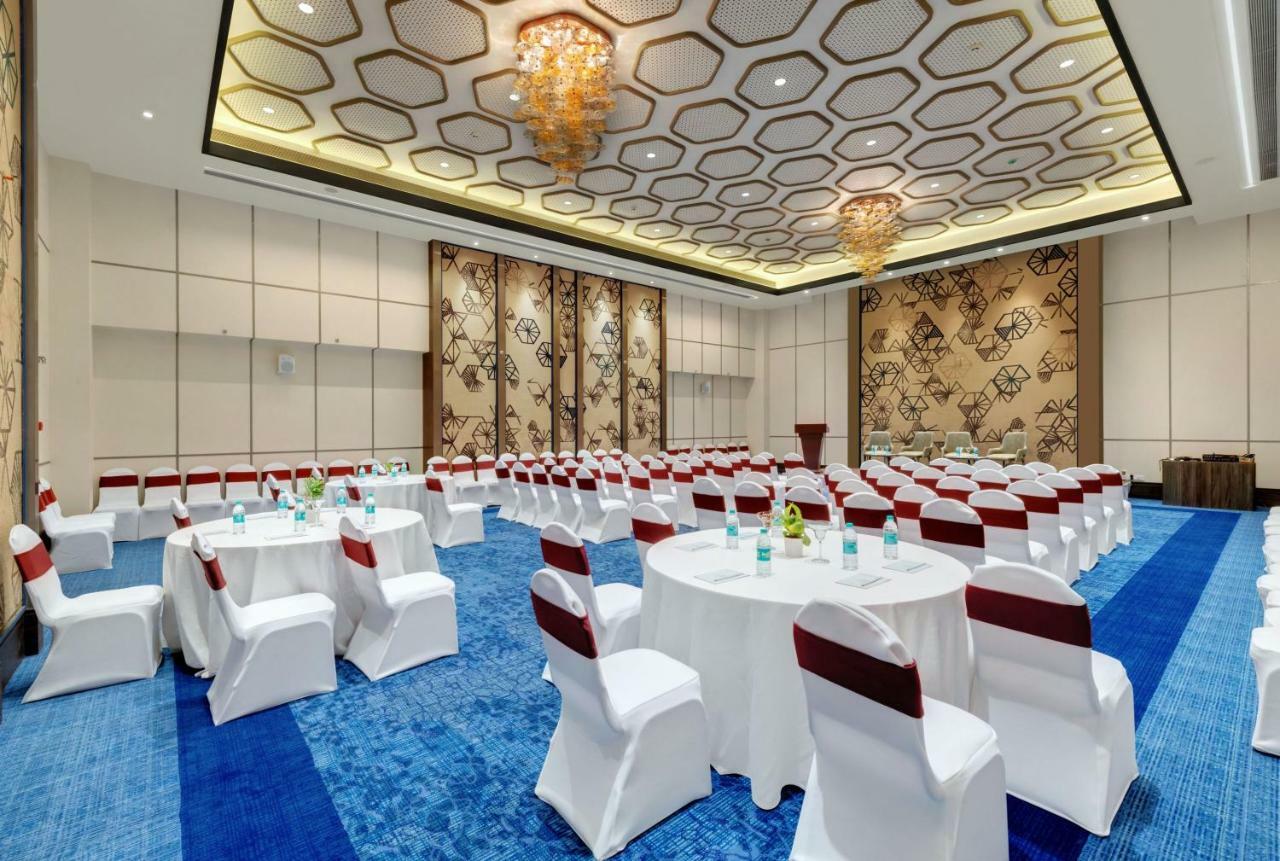 The Fern Residency Karad Hotel Luaran gambar